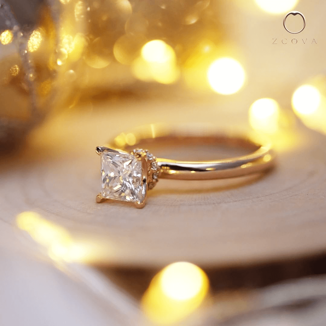 Lia engagement ring with princess diamond