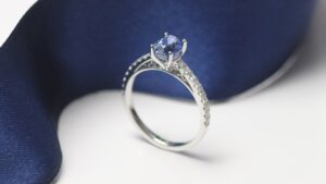 cornflower sapphire gemstone vintage engagement ring