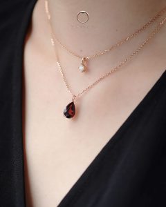 Pear-shaped Red Garnet Pendant Necklace and Princess Cut Diamond Necklace Rose Gold