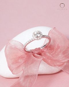 round diamond halo engagement ring