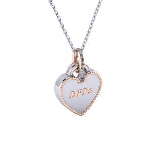 heart shape pendant key necklace